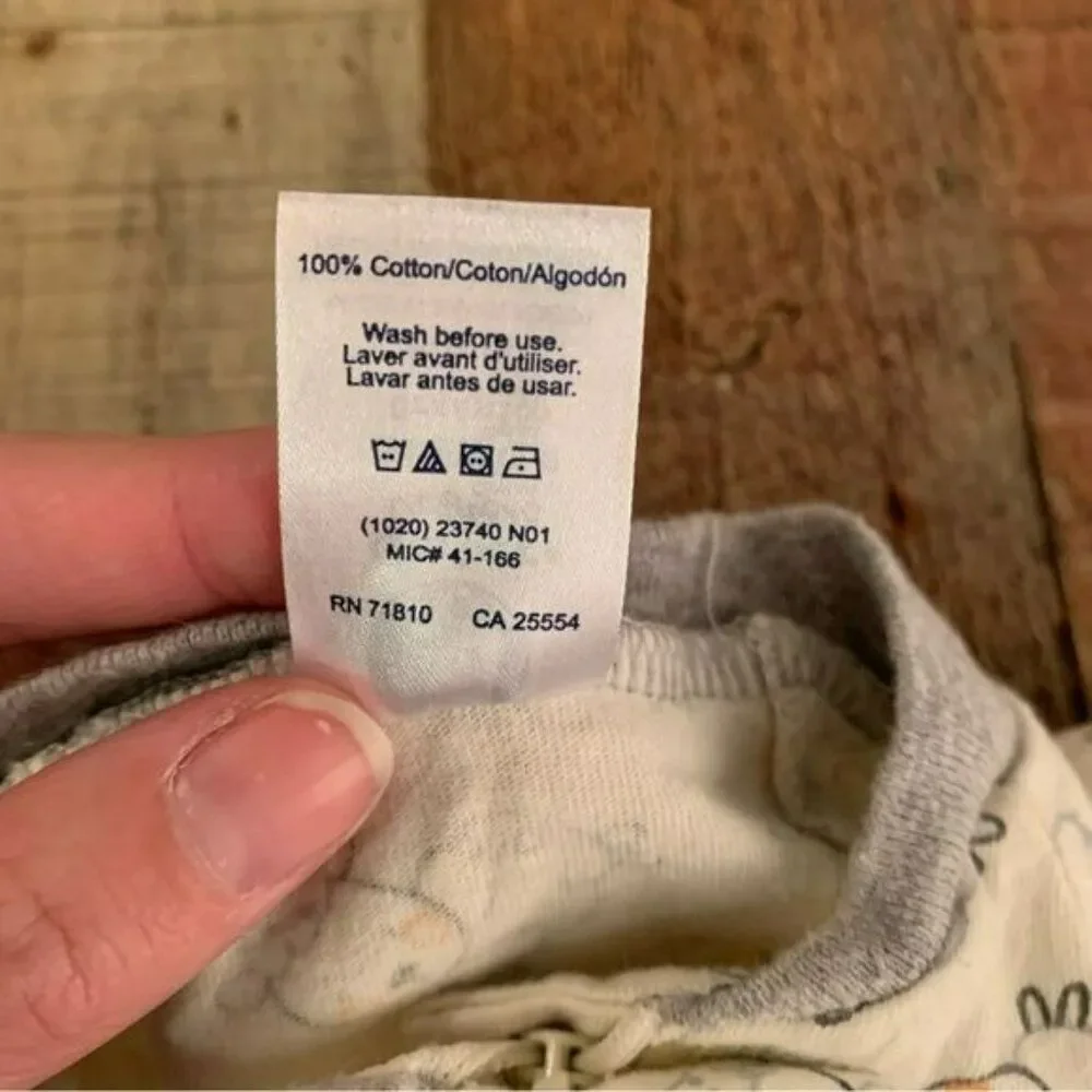Gerber baby gender neutral pajamas footies with lambs in grey and white -6/9M